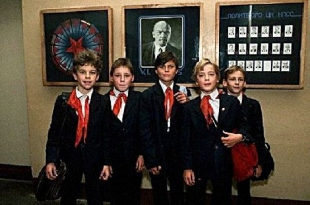 Какими были школьники СССР? Какими были школьники СССР?